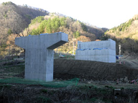橋梁下部工事（生坂村山清路）